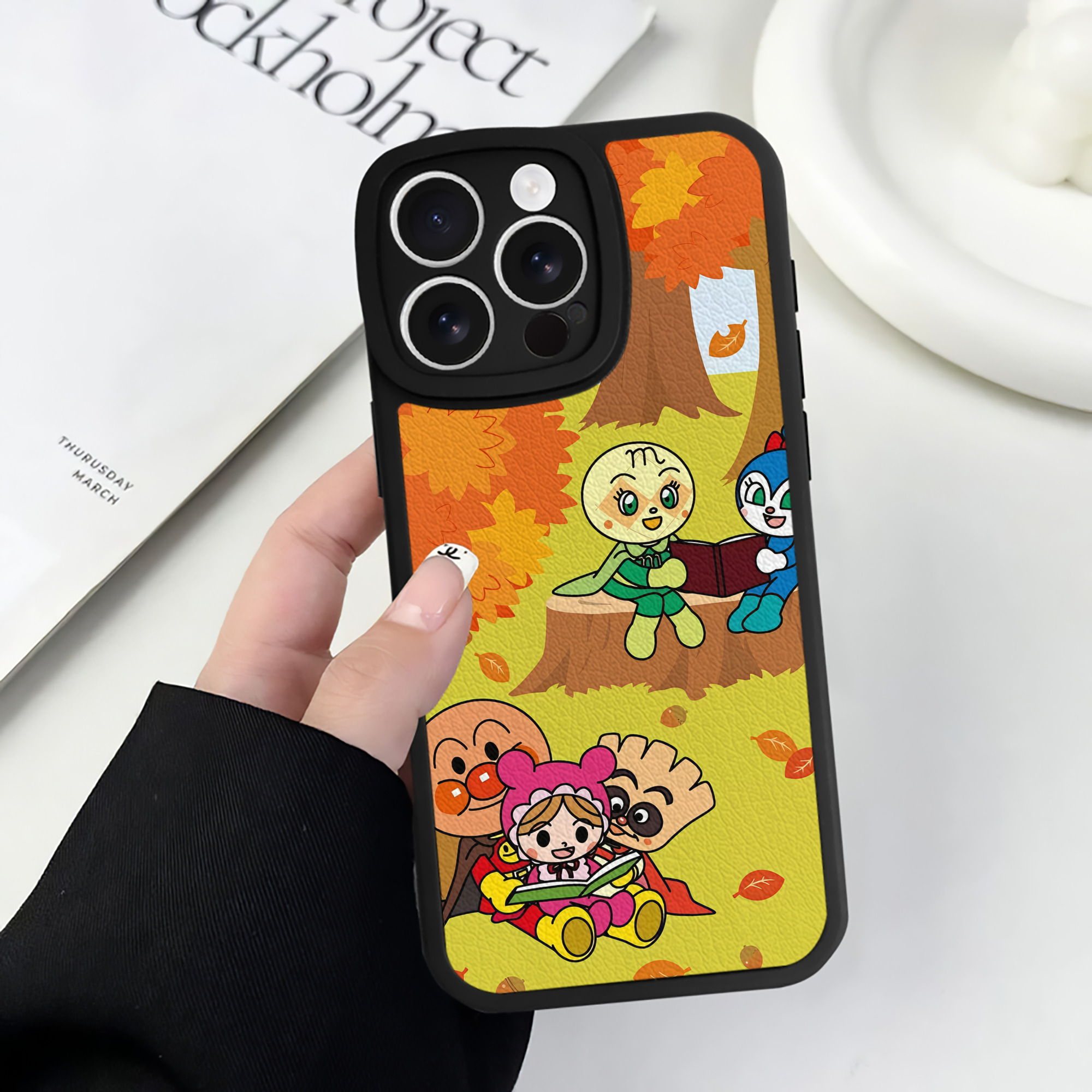 （画像用） アンパンマン Anpanman 【iPhone 16シリーズ対応】シリコンスマホケース（レザー調） 材質：シリコン